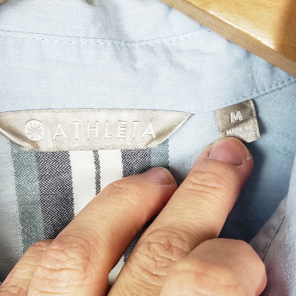 ATHLETA Blue Casual Button Down Collared Shirt Med - Picture 6 of 8